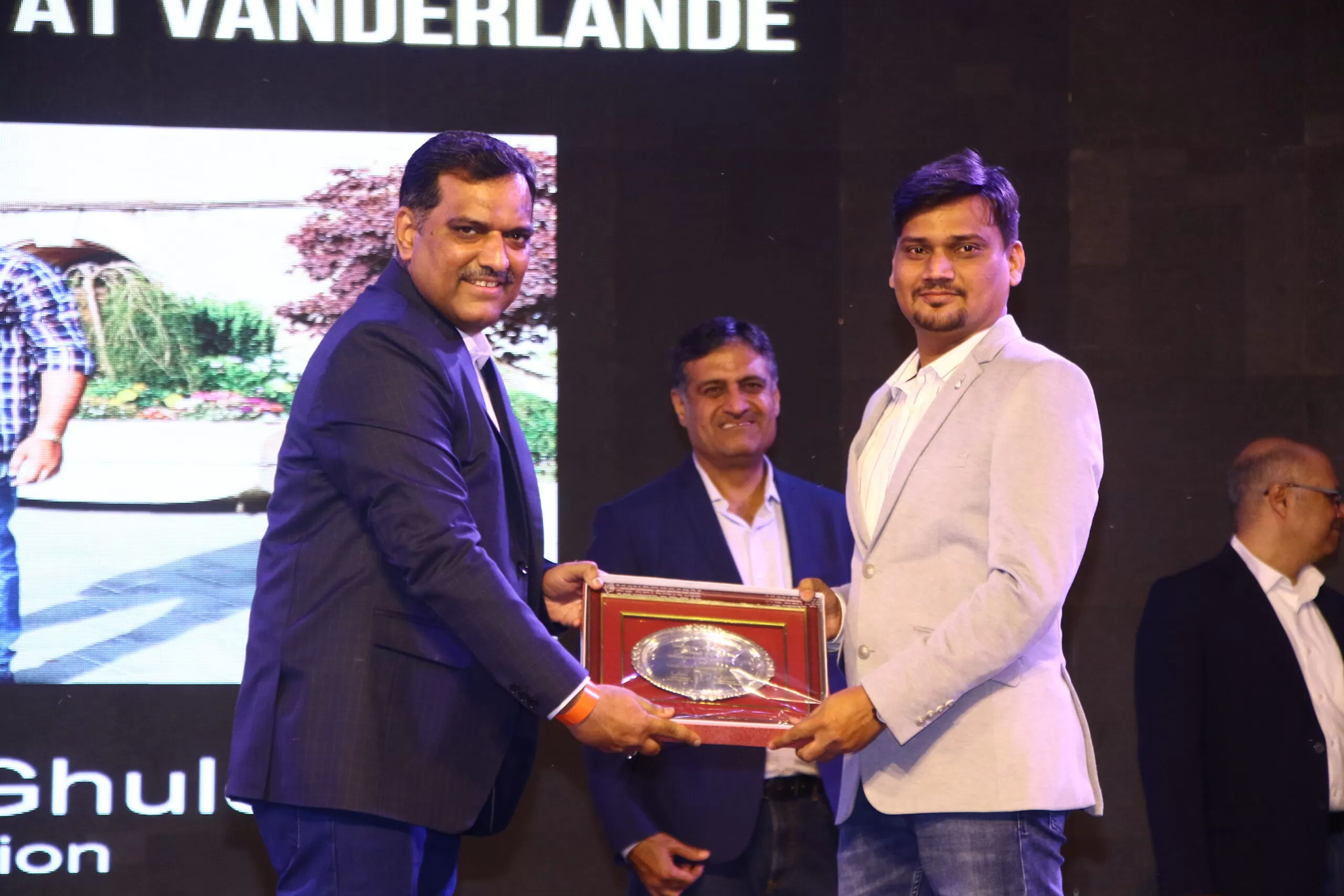 Encore Events & Promotions logo — premium Corporate Business Meet Planners in Pune, expert in dealers-meet event management, Pune corporate event management and catering, corporate event planners in Pune, and MICE event planners.